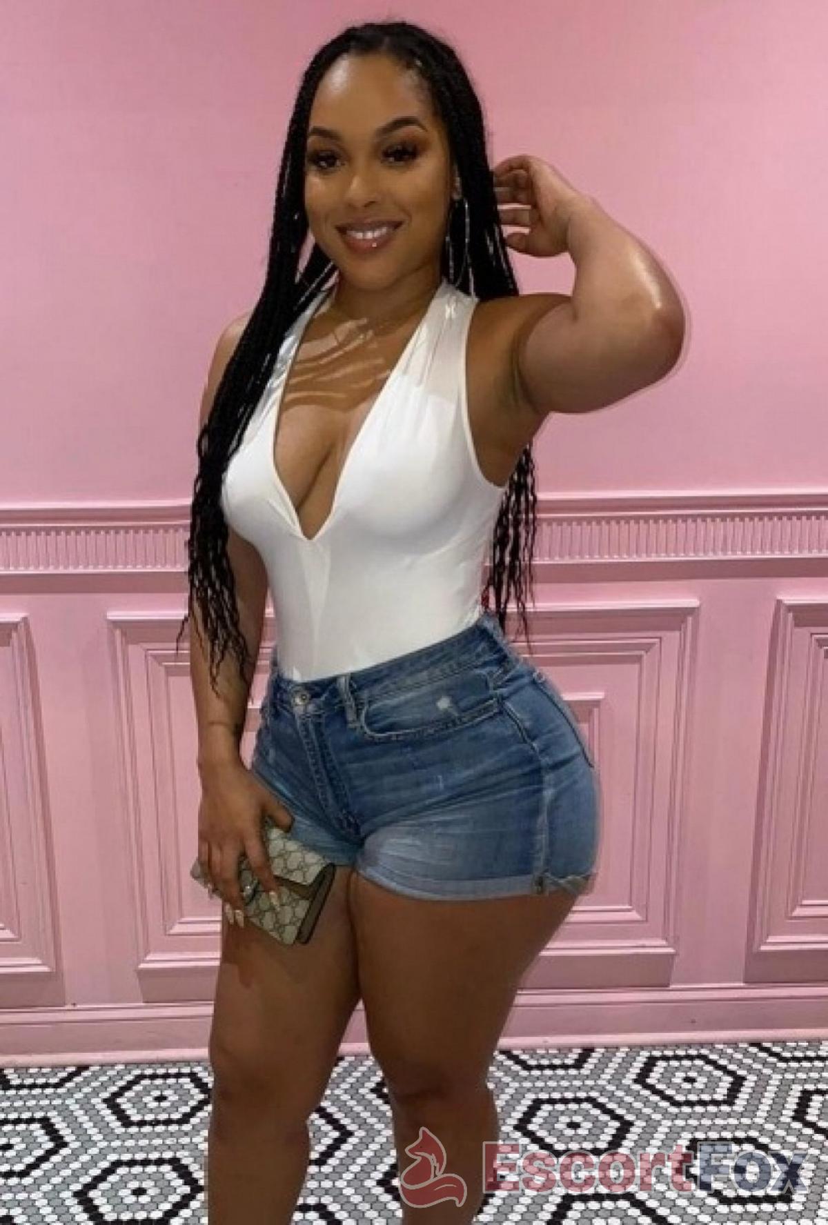 Zara — escort in Kuwait City