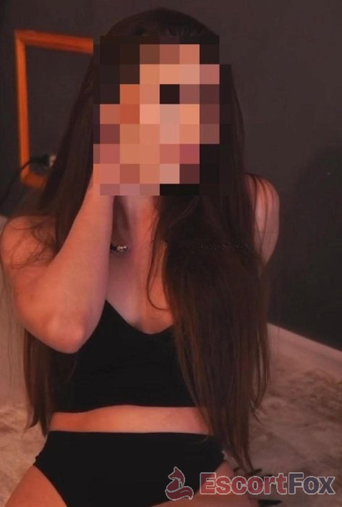 Yasmin — συνοδός στην πόλη Βουκουρέστι