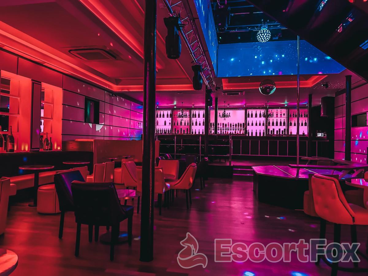 Diamond Dolls — erotic venue in Glasgow