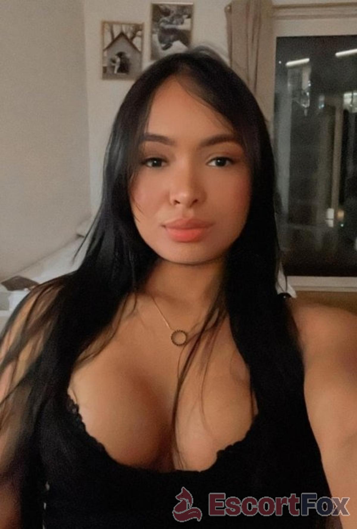 Angel — escort in Berlin