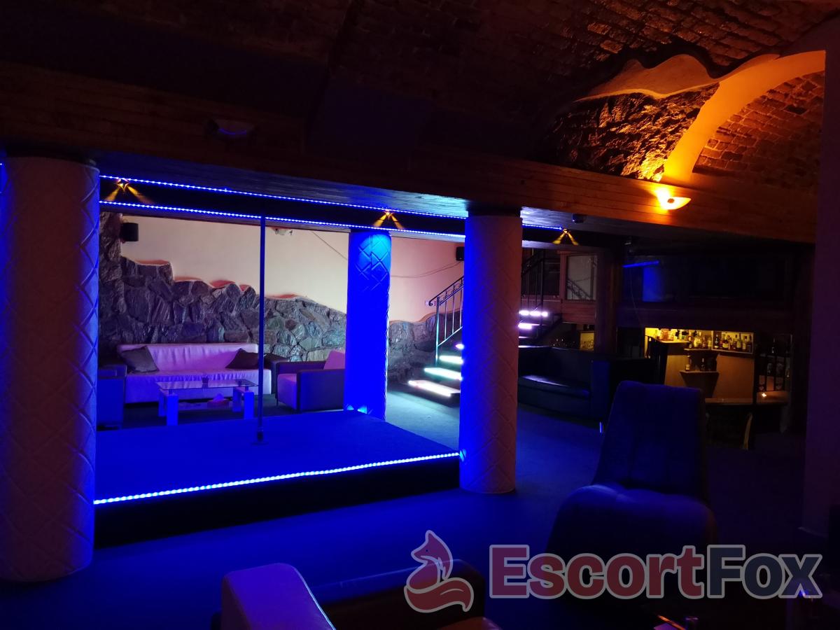 Crystal Gentlemens Club — Košice şehrinde erotik mekan