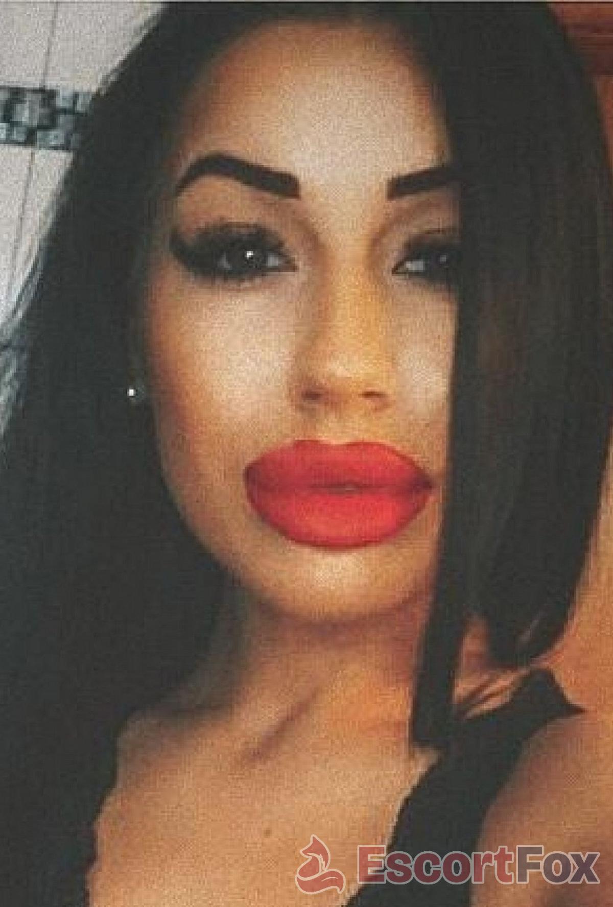 Sara Hot — escort à Munich