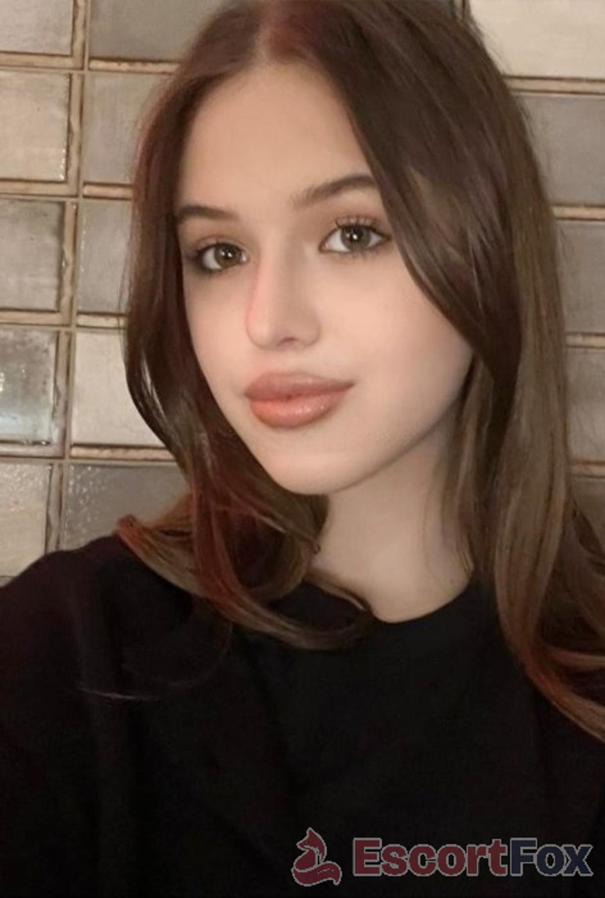 Elena â eskort i Manama