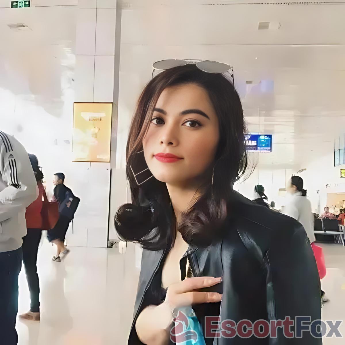 Hina — escort in Hanoi