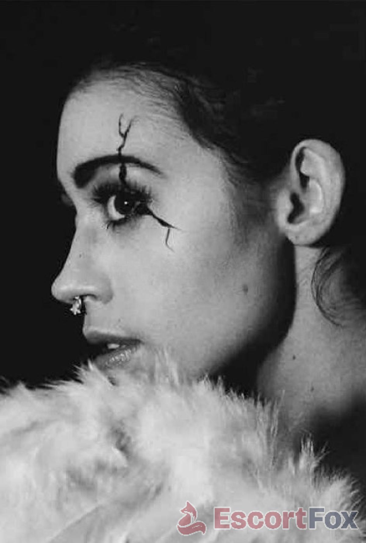 Fox Darling — escort a Berlin