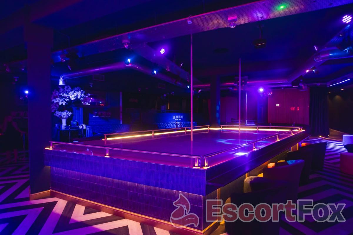 For Your Eyes Only City Road — erotic venue in London