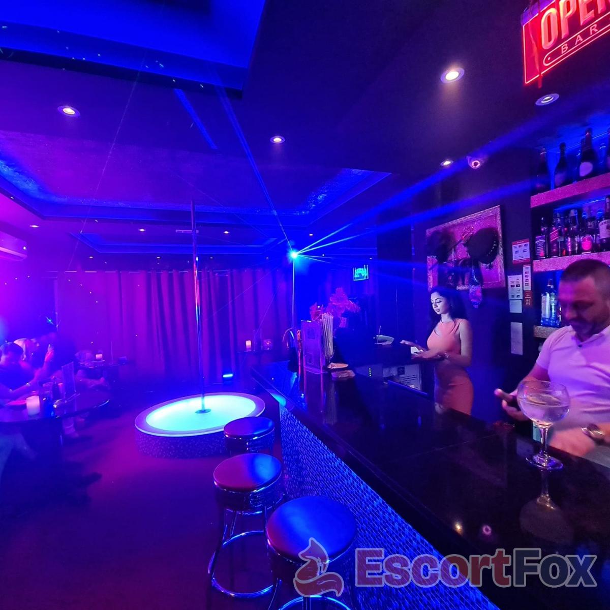 5ive Lap Dance — эротическое заведение в городе Марбелья
