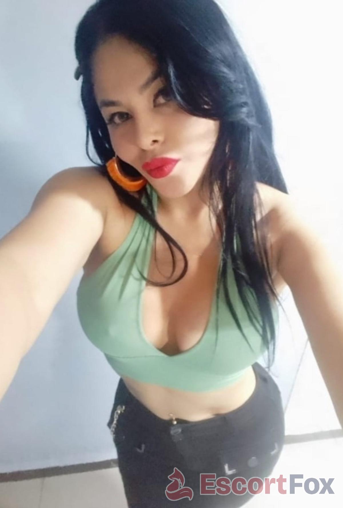 Ivonne — escortă în San Sebastián