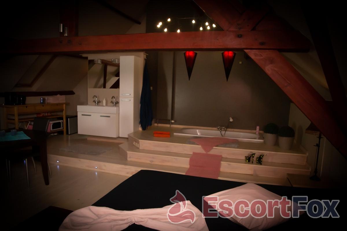 The Lounge — erotic venue in Erpe
