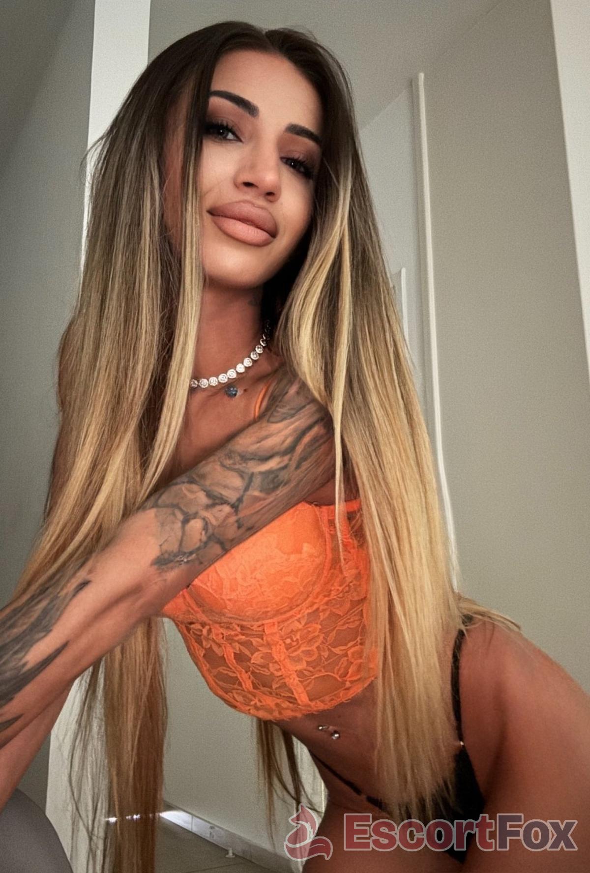 Kendra — 부쿠레슈티 에스코트