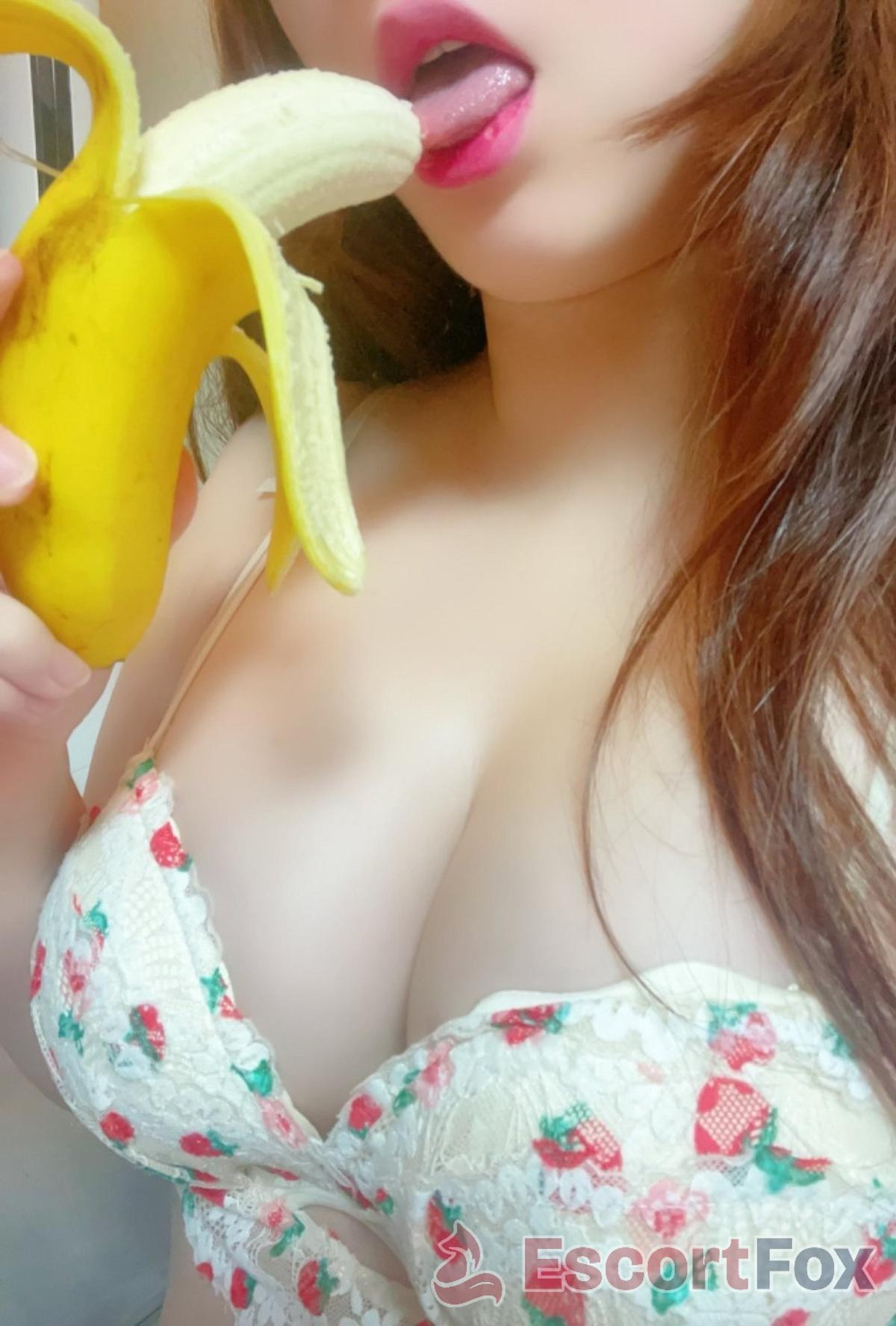 Yuna — escort in Seoul