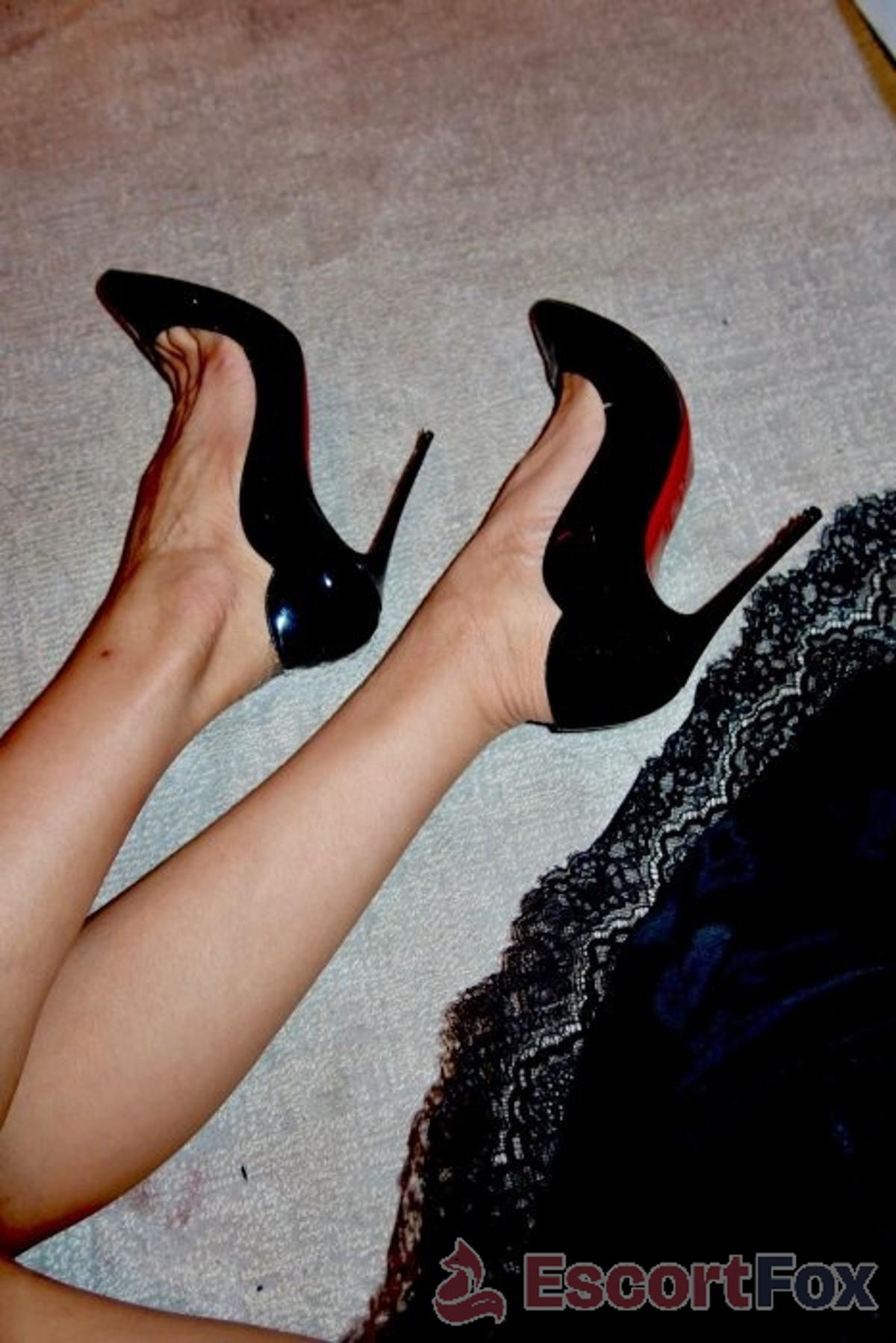 Angeline — 텔아비브 에스코트