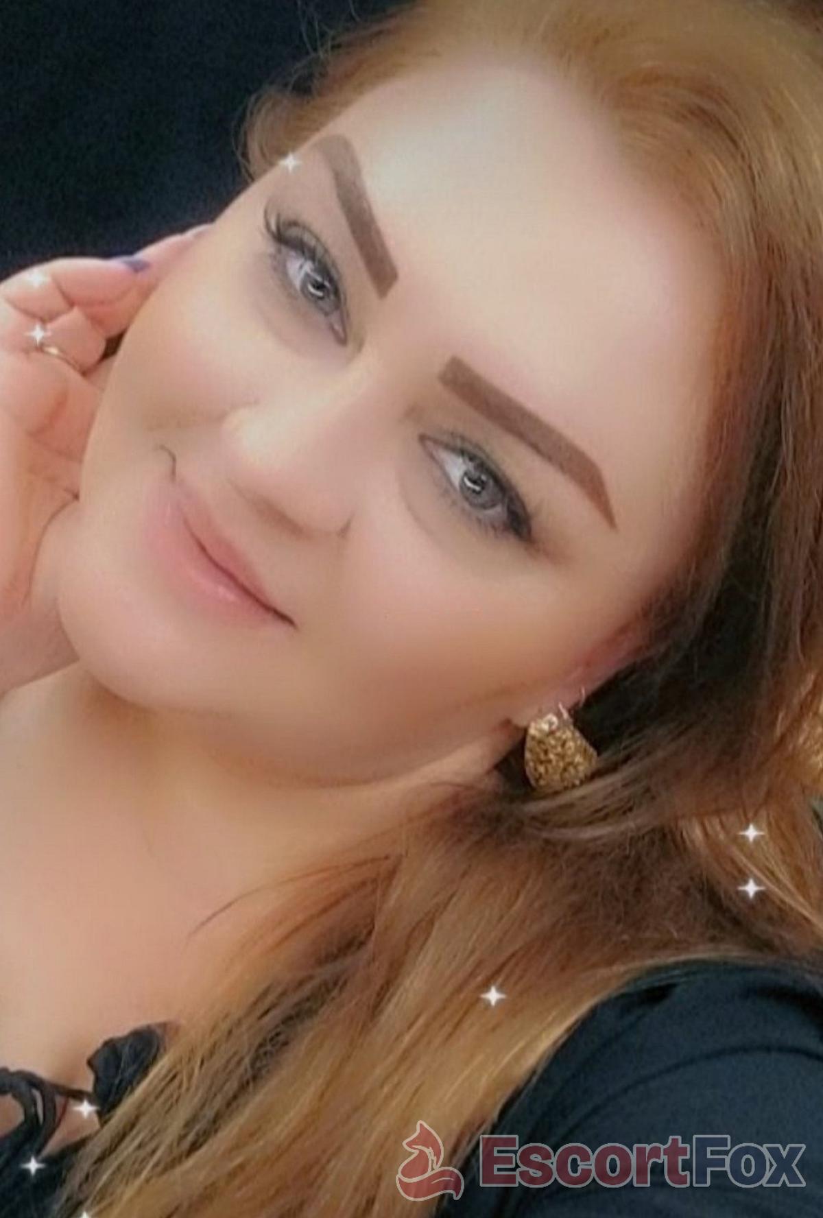 Madam Ayka — συνοδός στην πόλη Μπακού