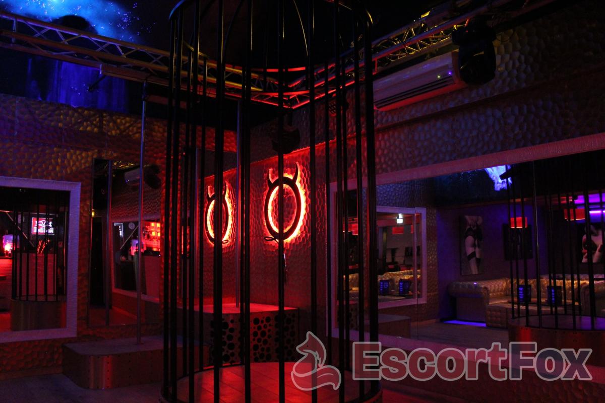 L'orphéa Club — erotic venue in Moult