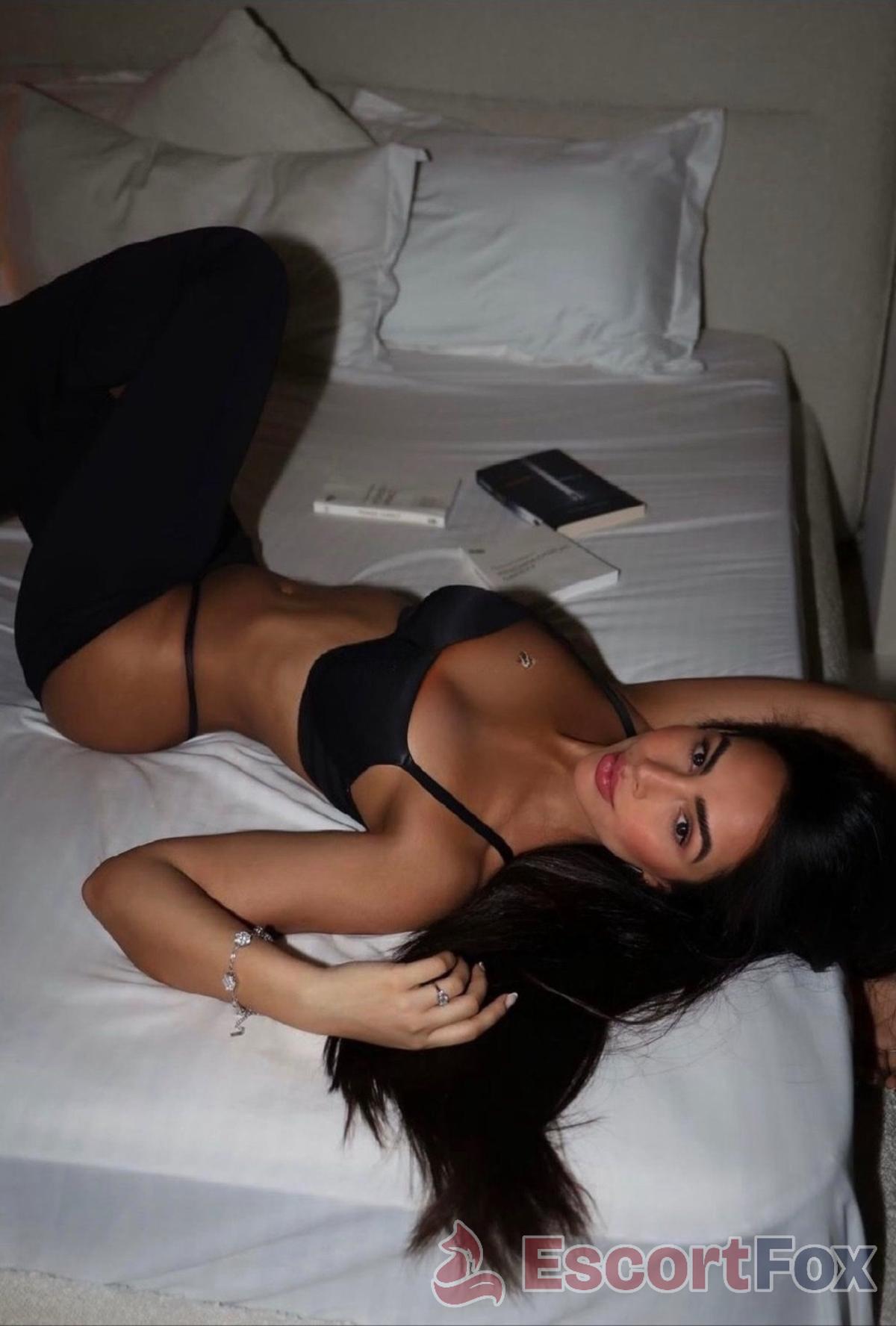 Samira — 라르나카 에스코트