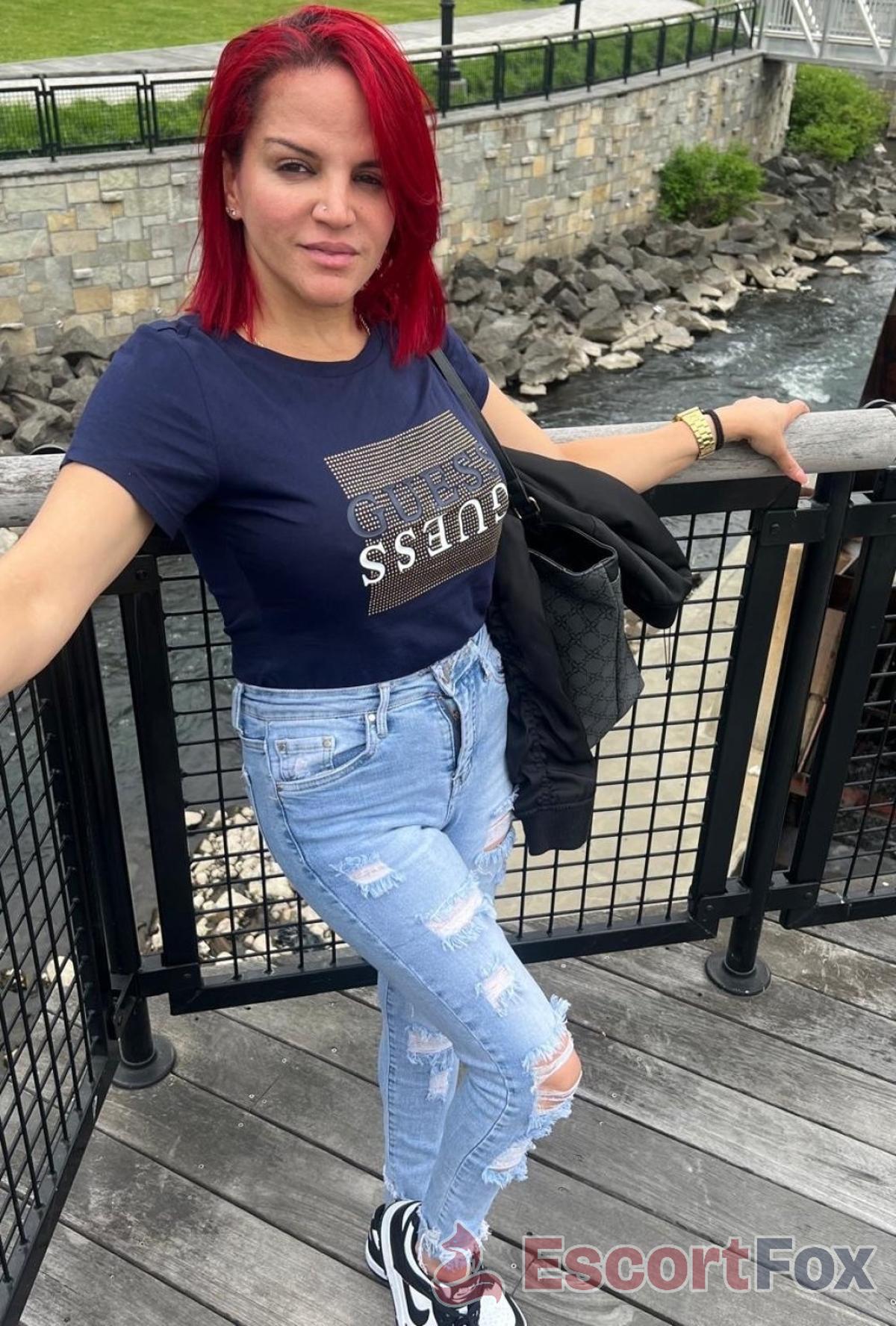 Samantha — συνοδός στην πόλη Μαδρίτη