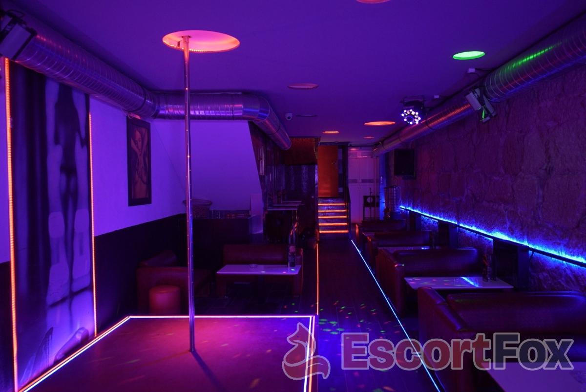 Life Strip Club — erotic venue in Porto