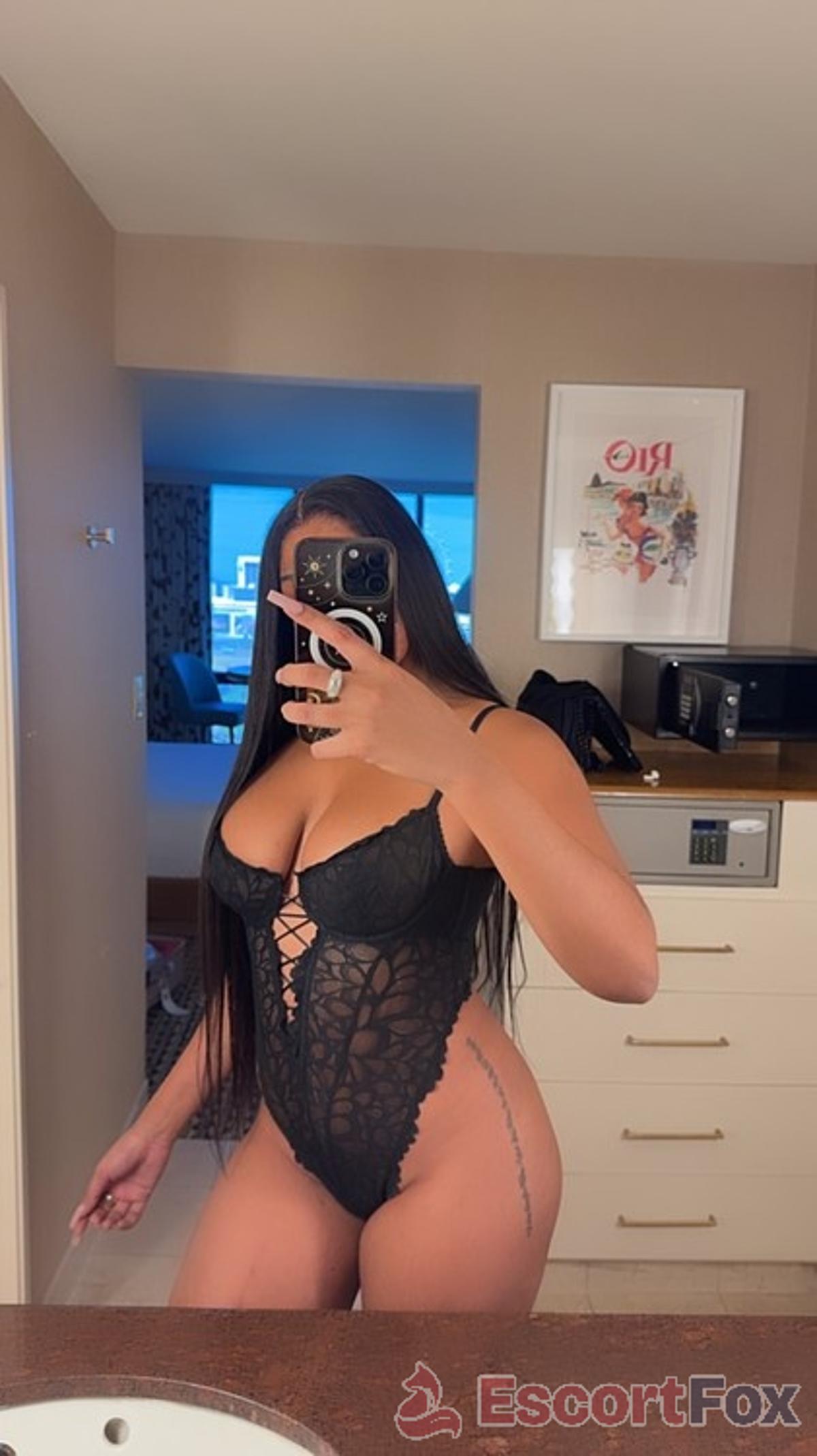 Joan Moan — escort in Boston