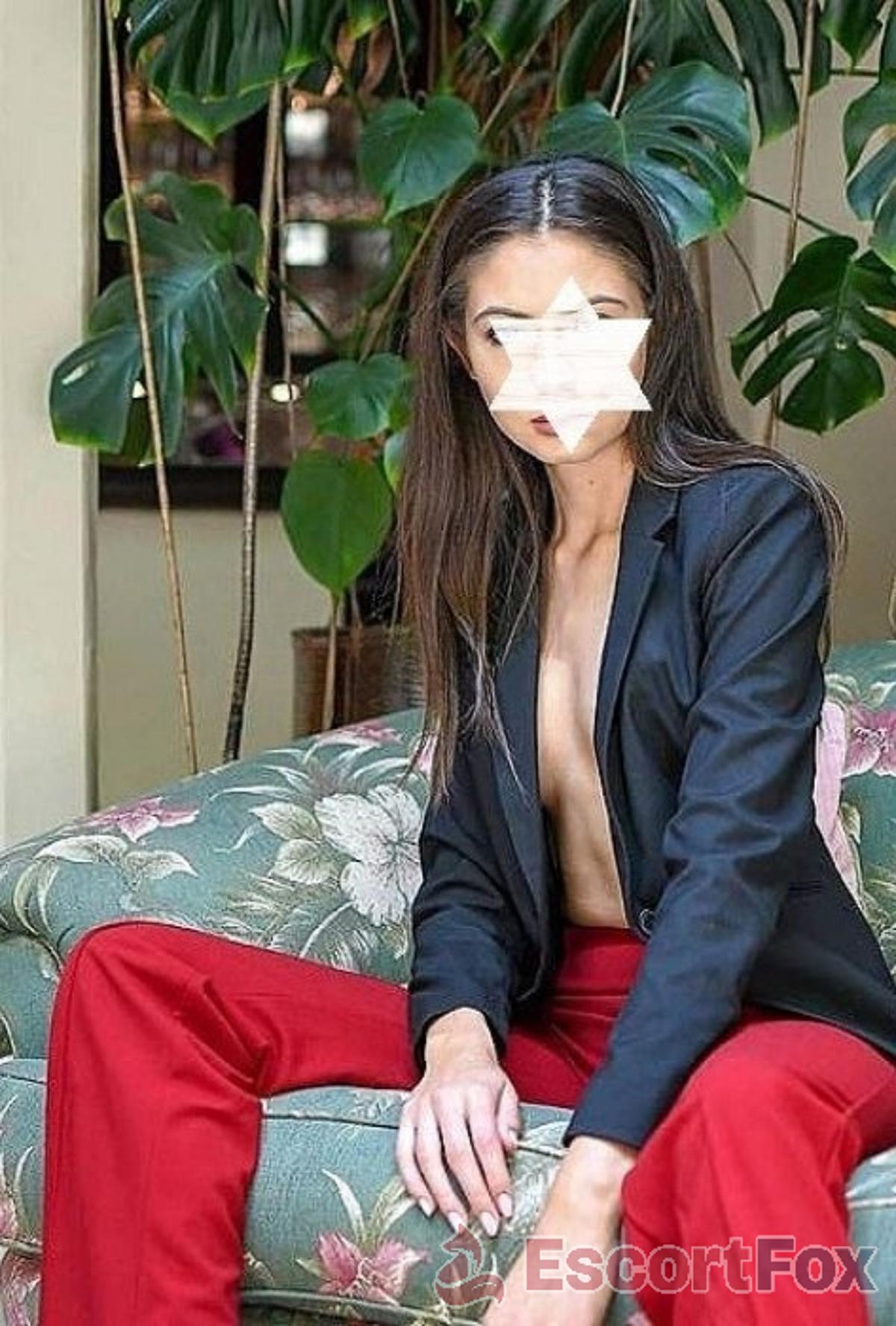 Sabrina — escort à Bucarest
