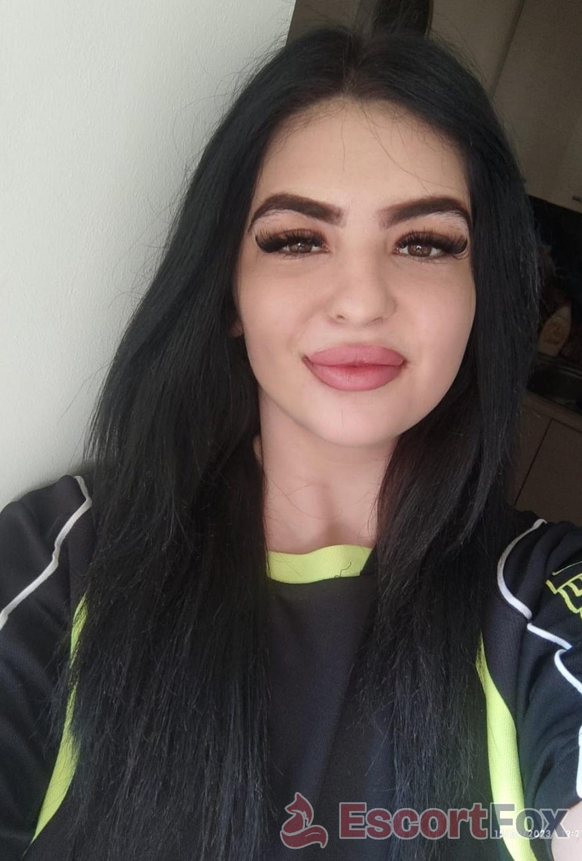 Sabrina — eskorte i Bucharest