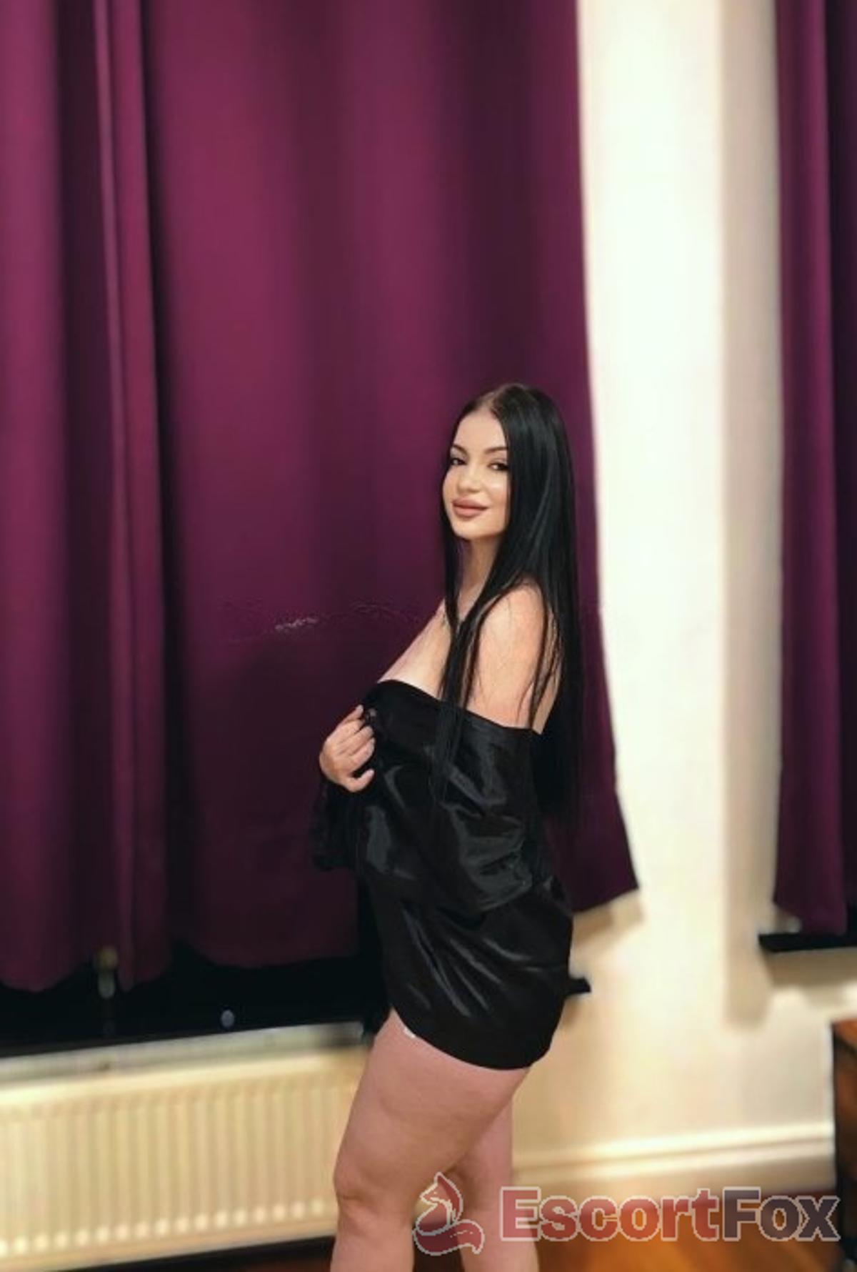 Amber — συνοδός στην πόλη Jyväskylä