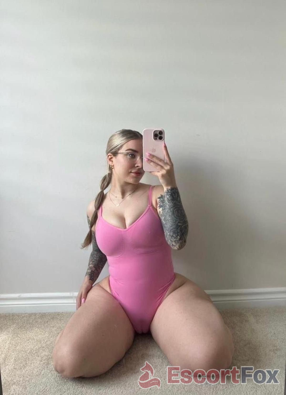 Sandra — Escort in Los Angeles