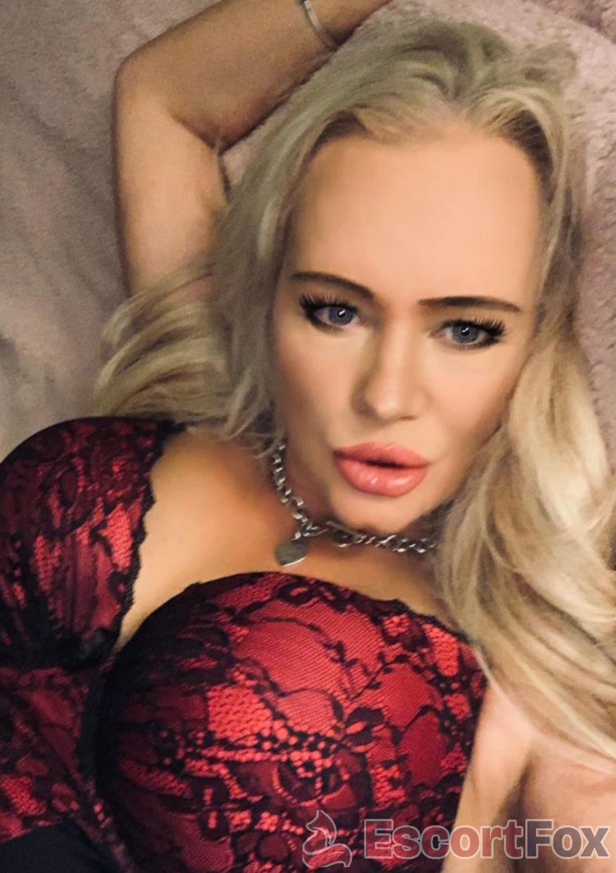 Nicole English — escortă în Maidstone