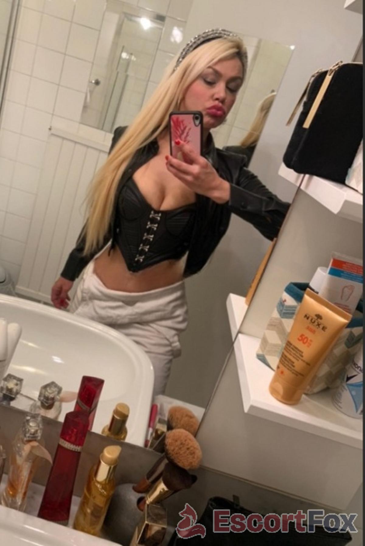 Bianca — Vevey 에스코트