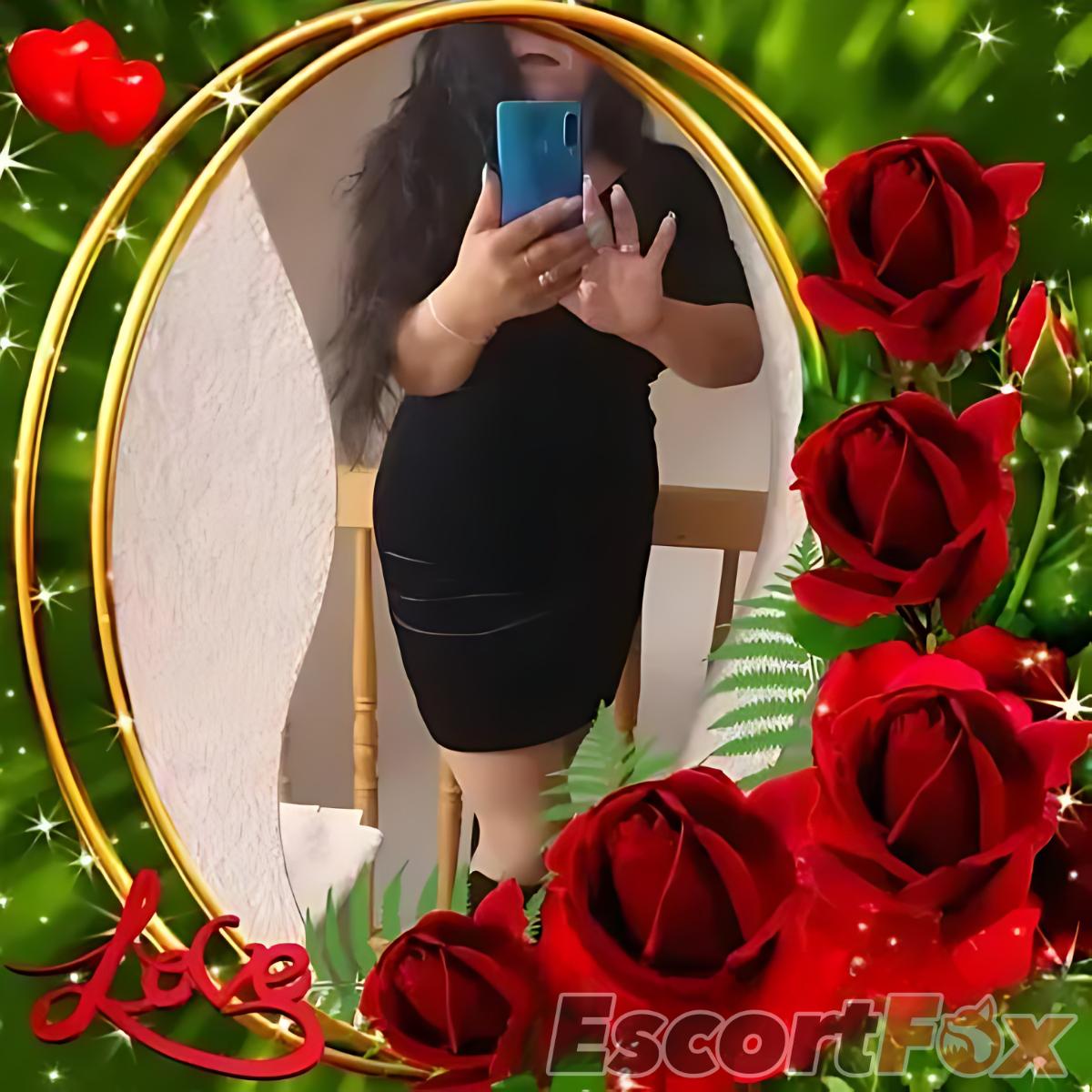 Serina — ескорт у місті Хемніц