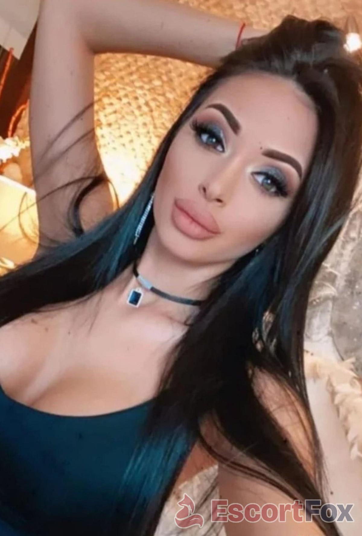 Roxana — 부쿠레슈티 에스코트
