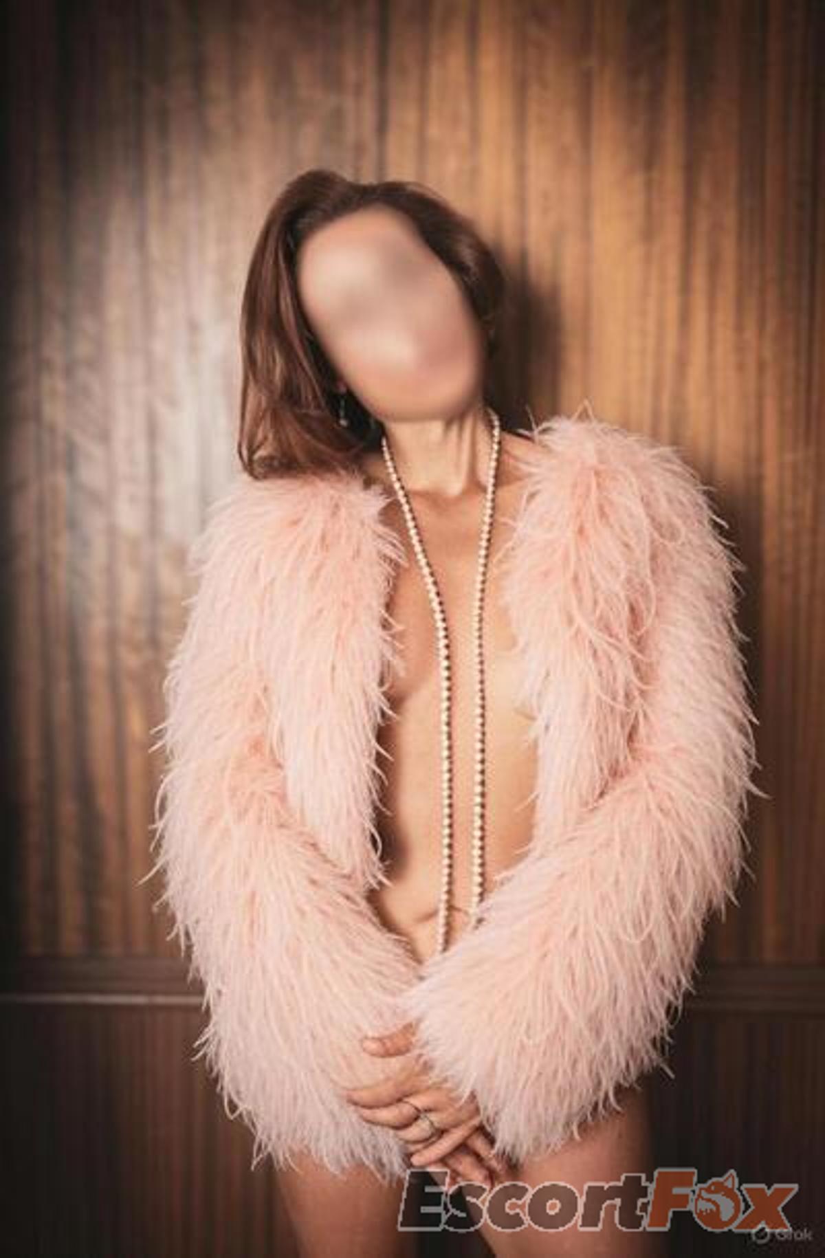 Bonnie B — ескорт у місті Перт