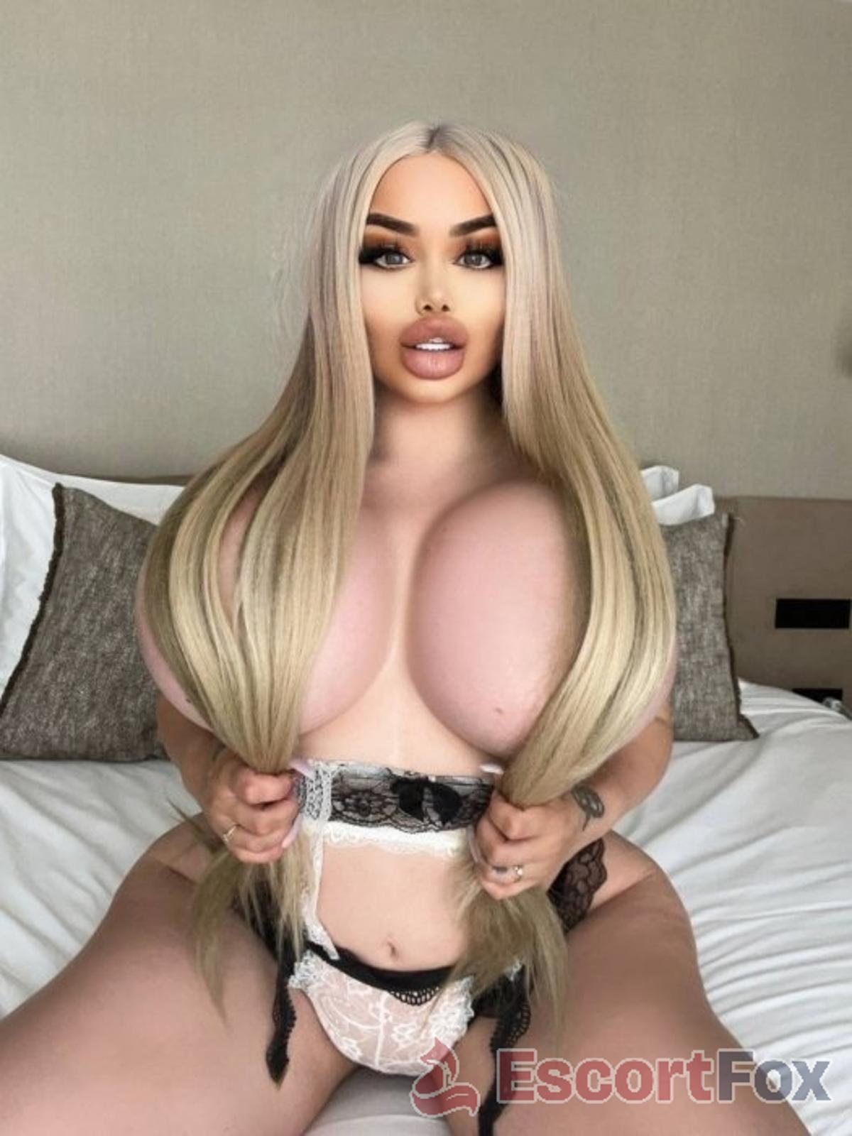 Bibi — escort in Almere