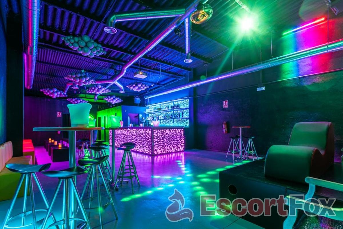 23 Swinger — Erotik-Location in Castilleja de la Cuesta