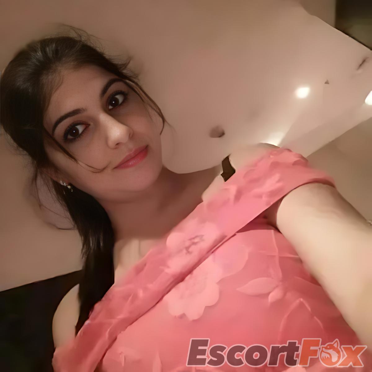 Janvi Rai — Bombay şehrinde eskort