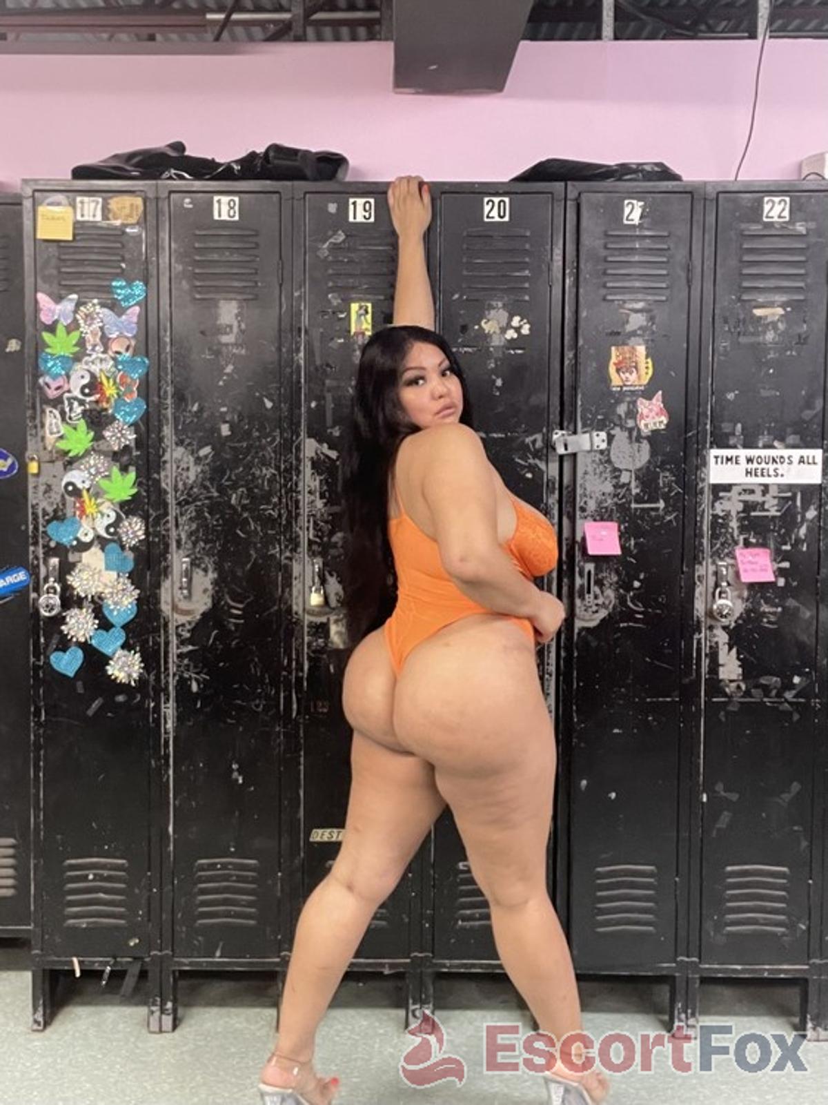 Ninna Kim — escort in Boston