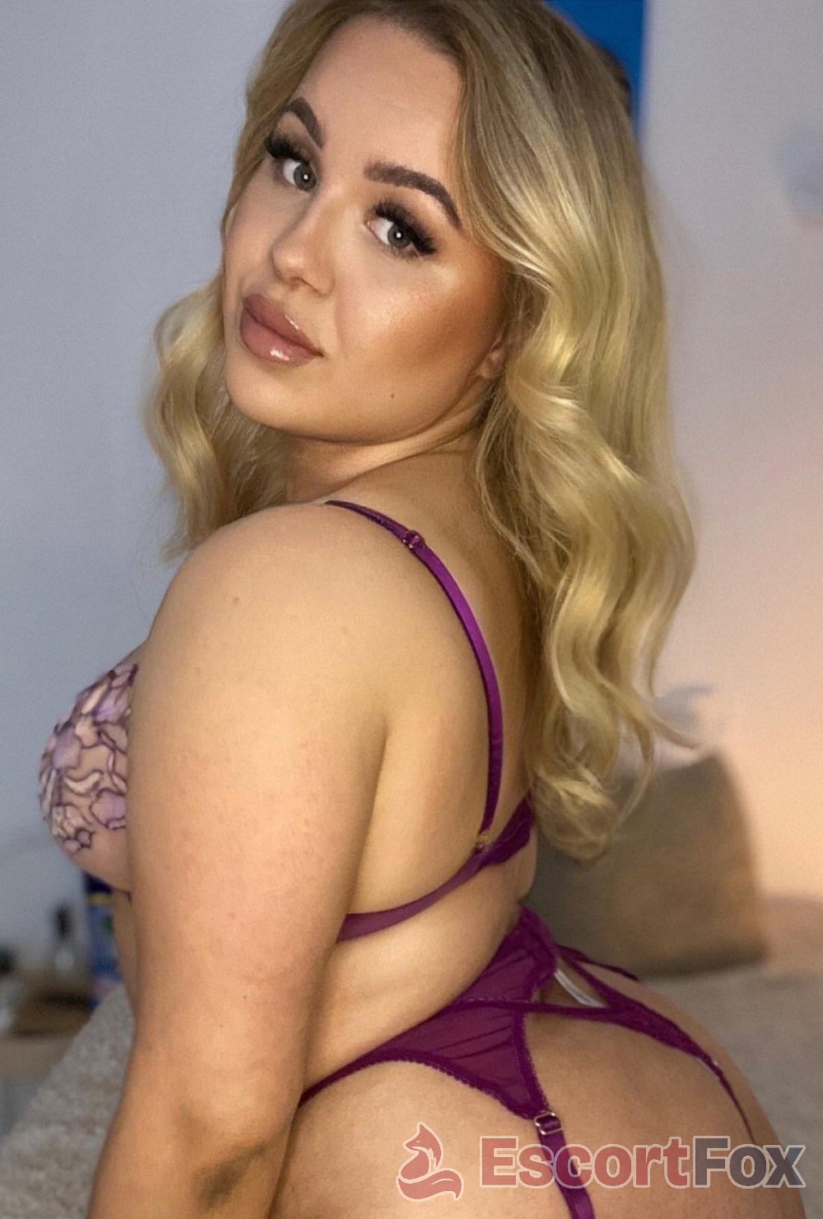 Sonia — escort in Kiel