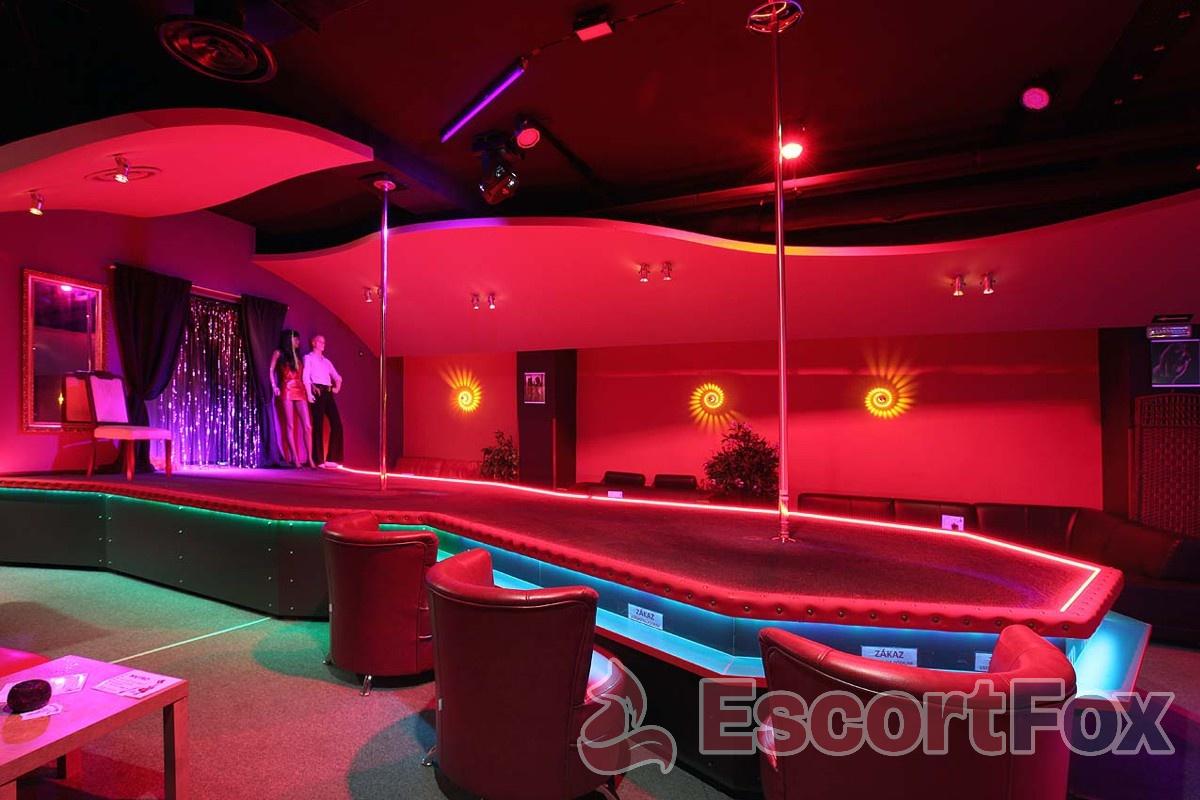 Kabaret Metro Bar — erotic venue in Zlín