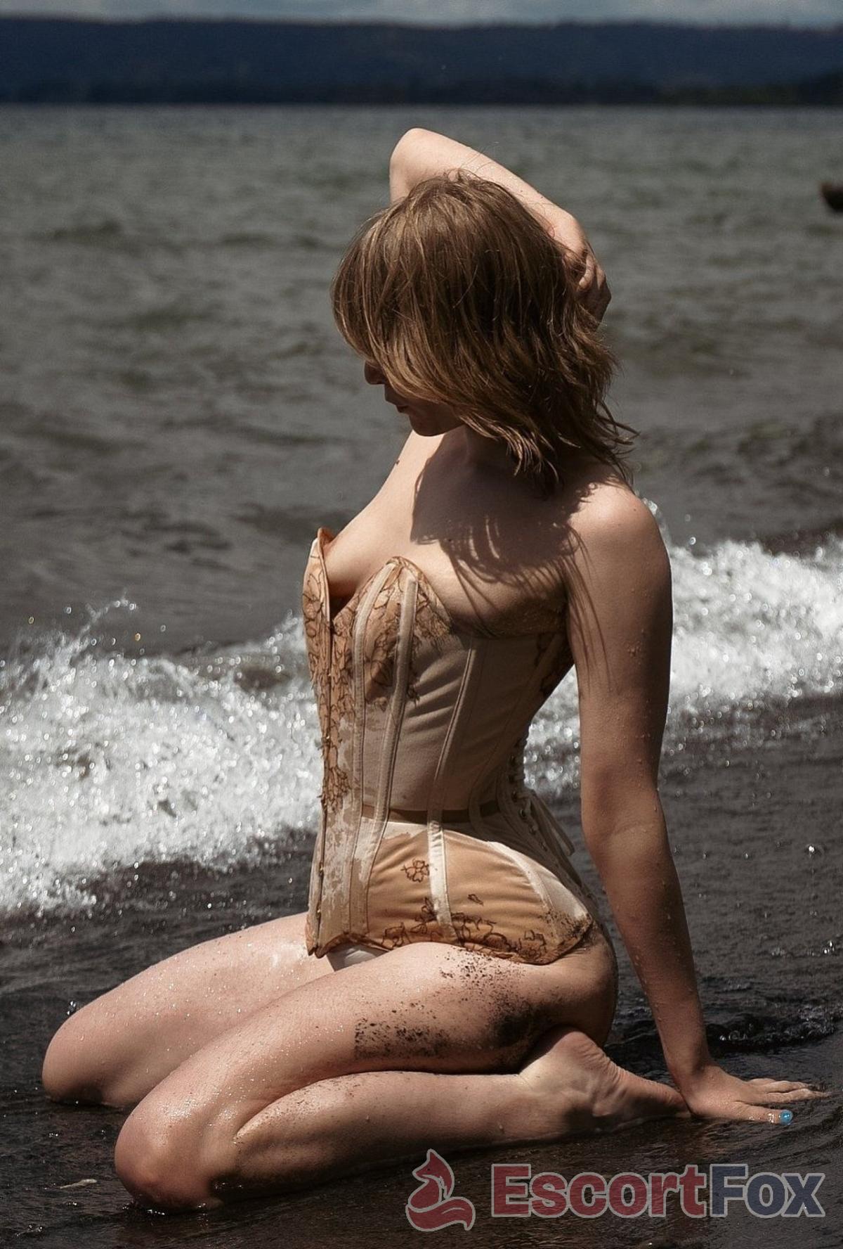 Lyra Bergman — escort a Berlin