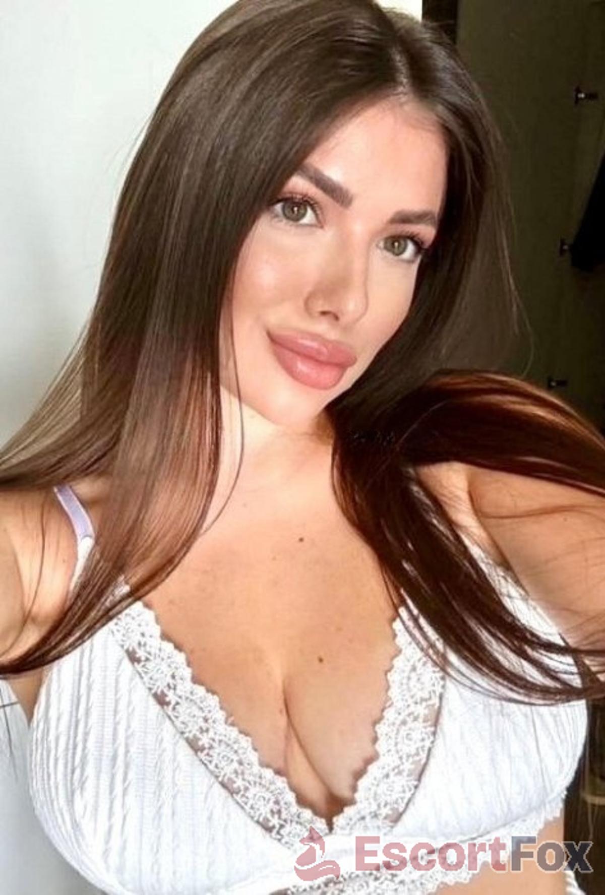 Eva — مرافقة في تبليسي