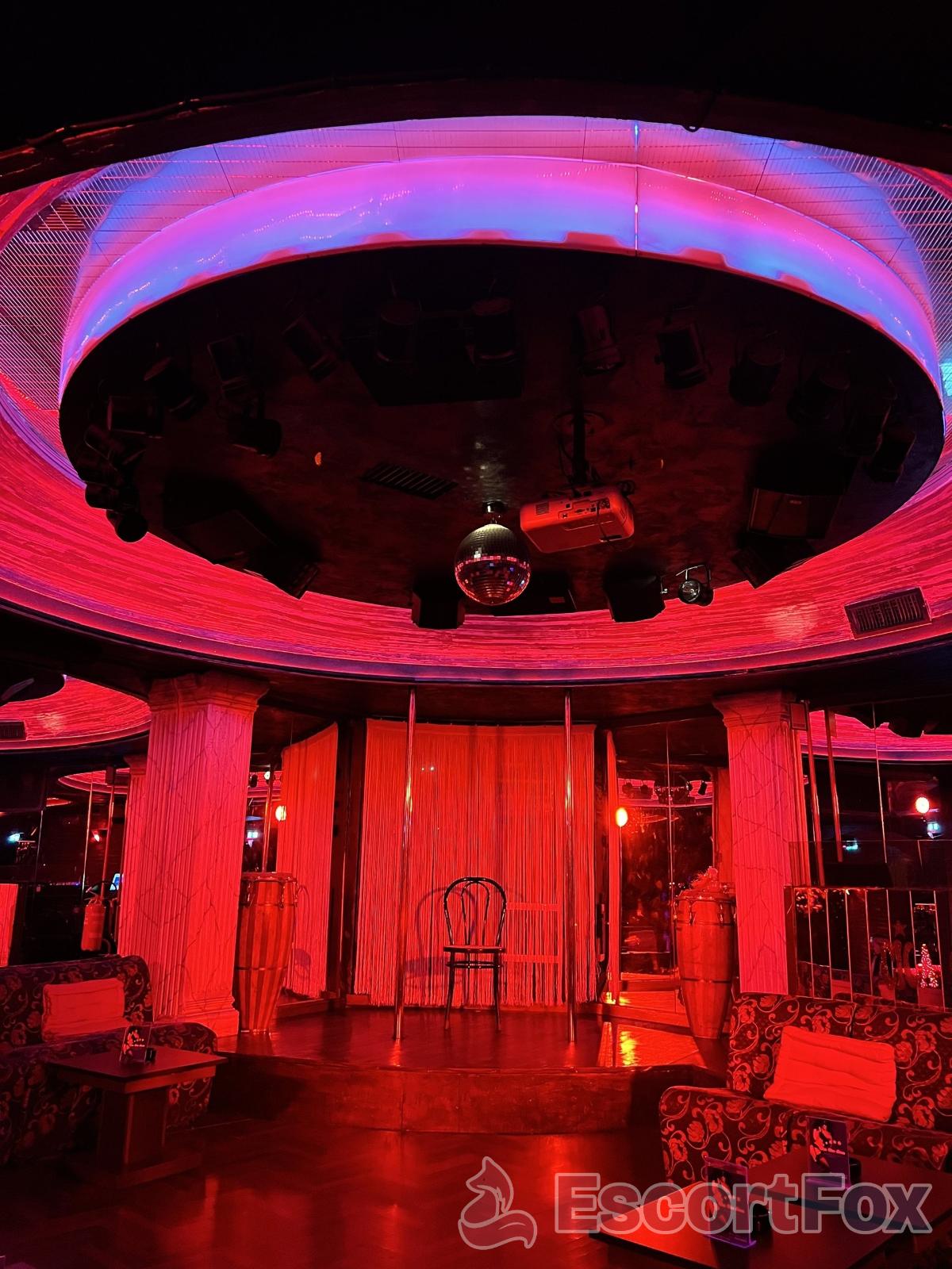 Cica Cica Boom — erotic venue in Rome