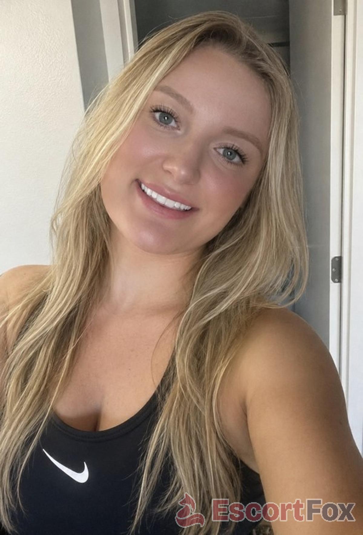 Amber Monroe — Escort in Detroit
