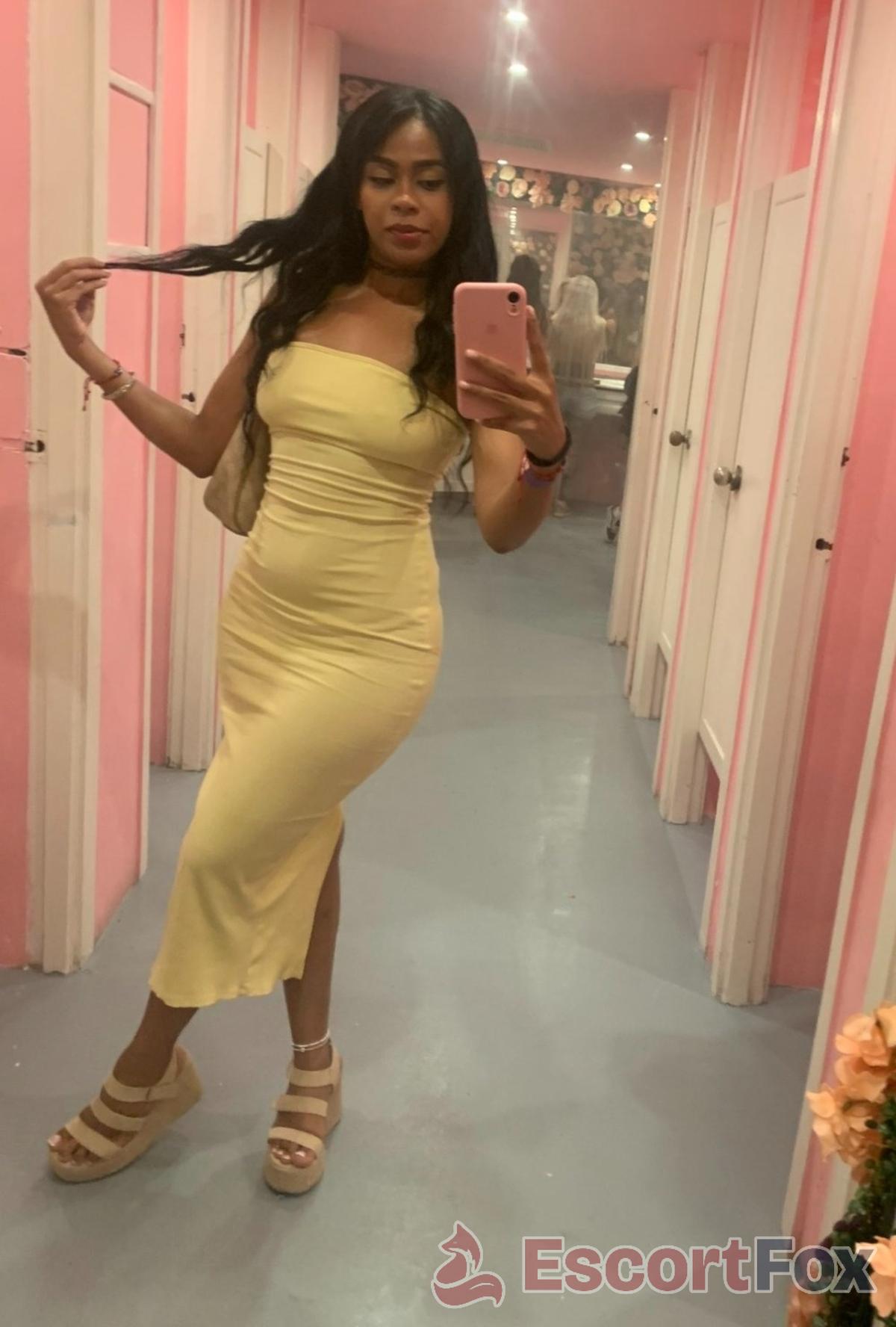 Aurora — escort in Cali