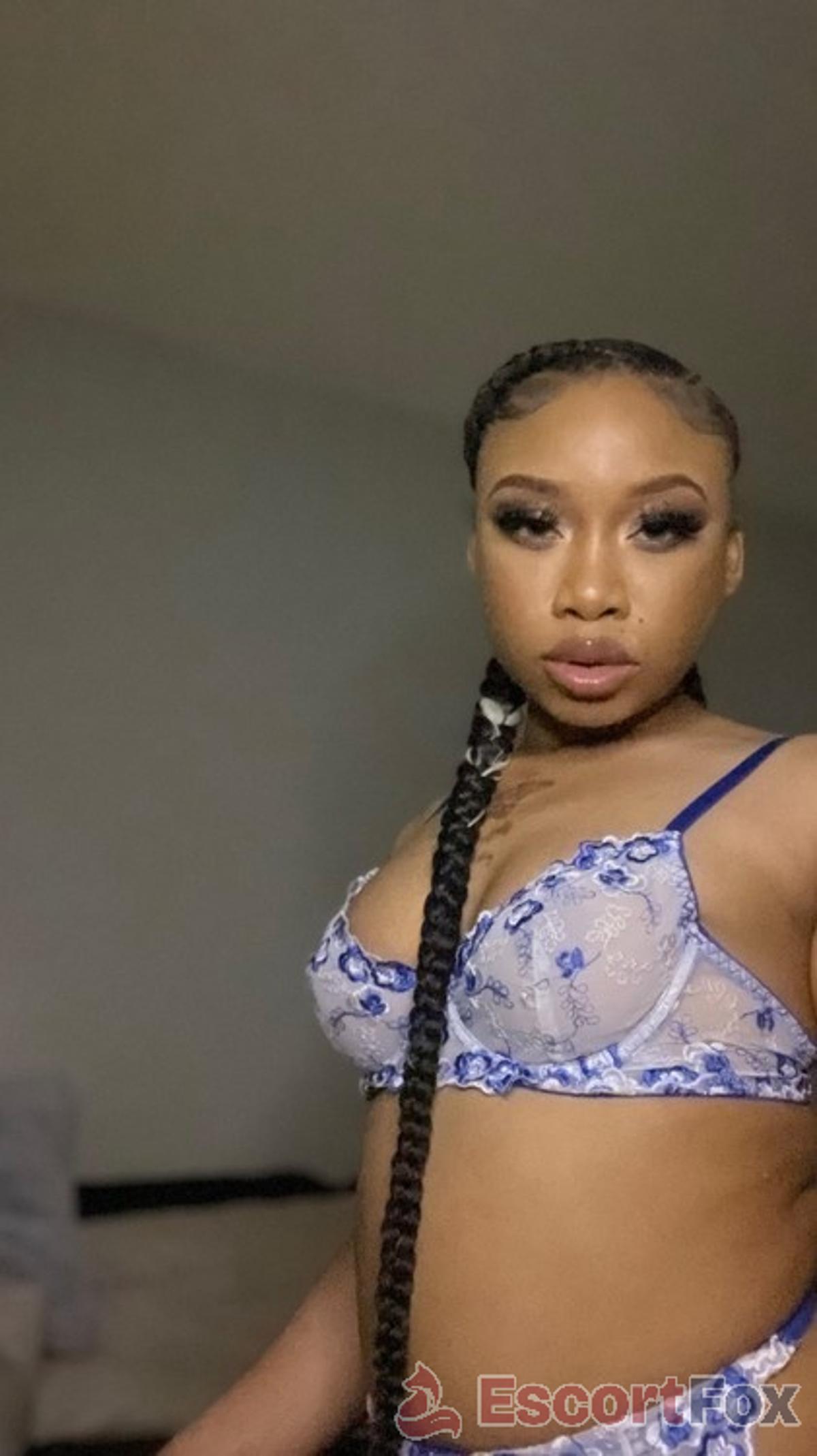 Hazel Lynn — 워싱턴 D.C. 에스코트