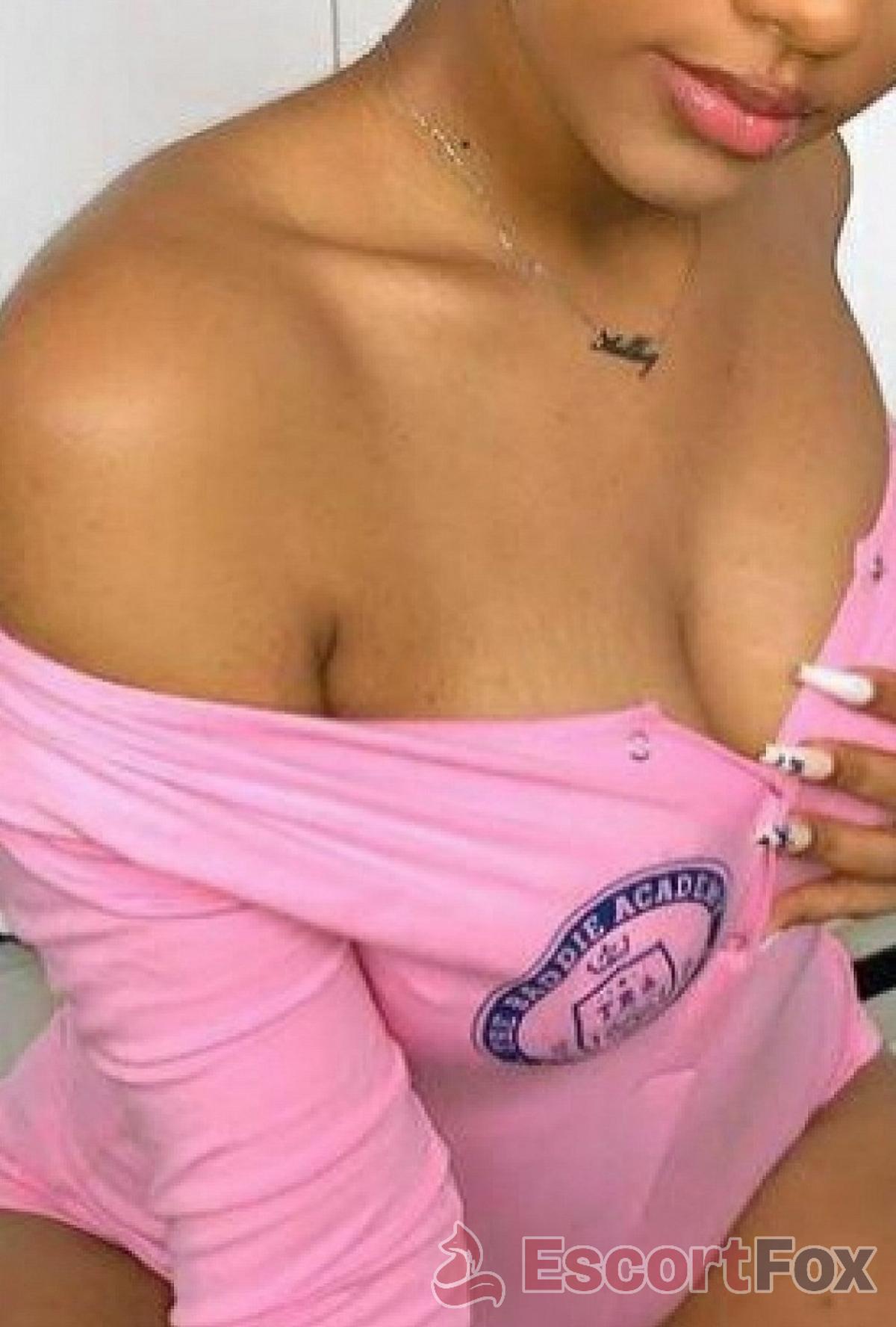 Samira — escort in Kuwait City