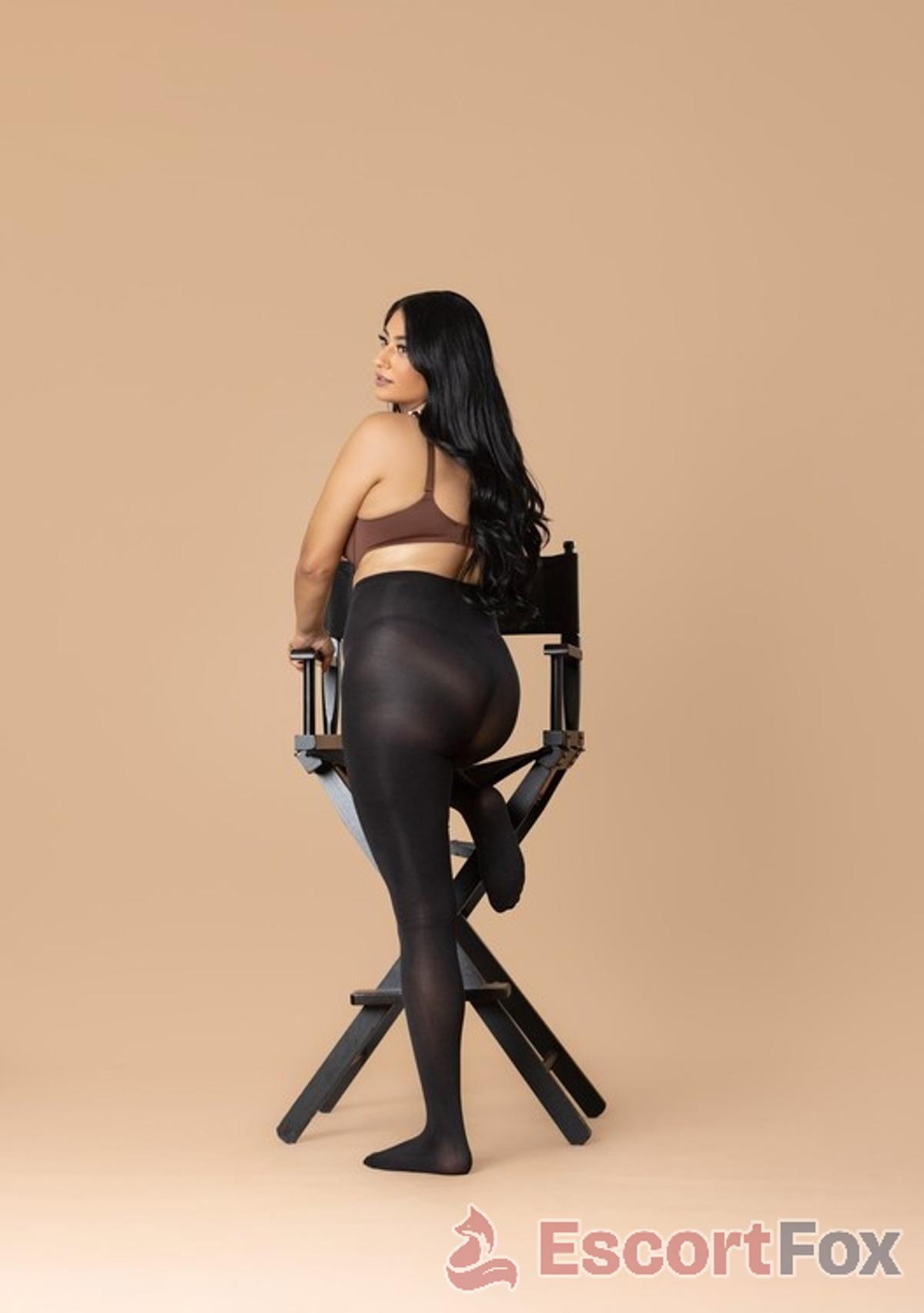 Yasmin — مرافقة في سان فرانسيسكو
