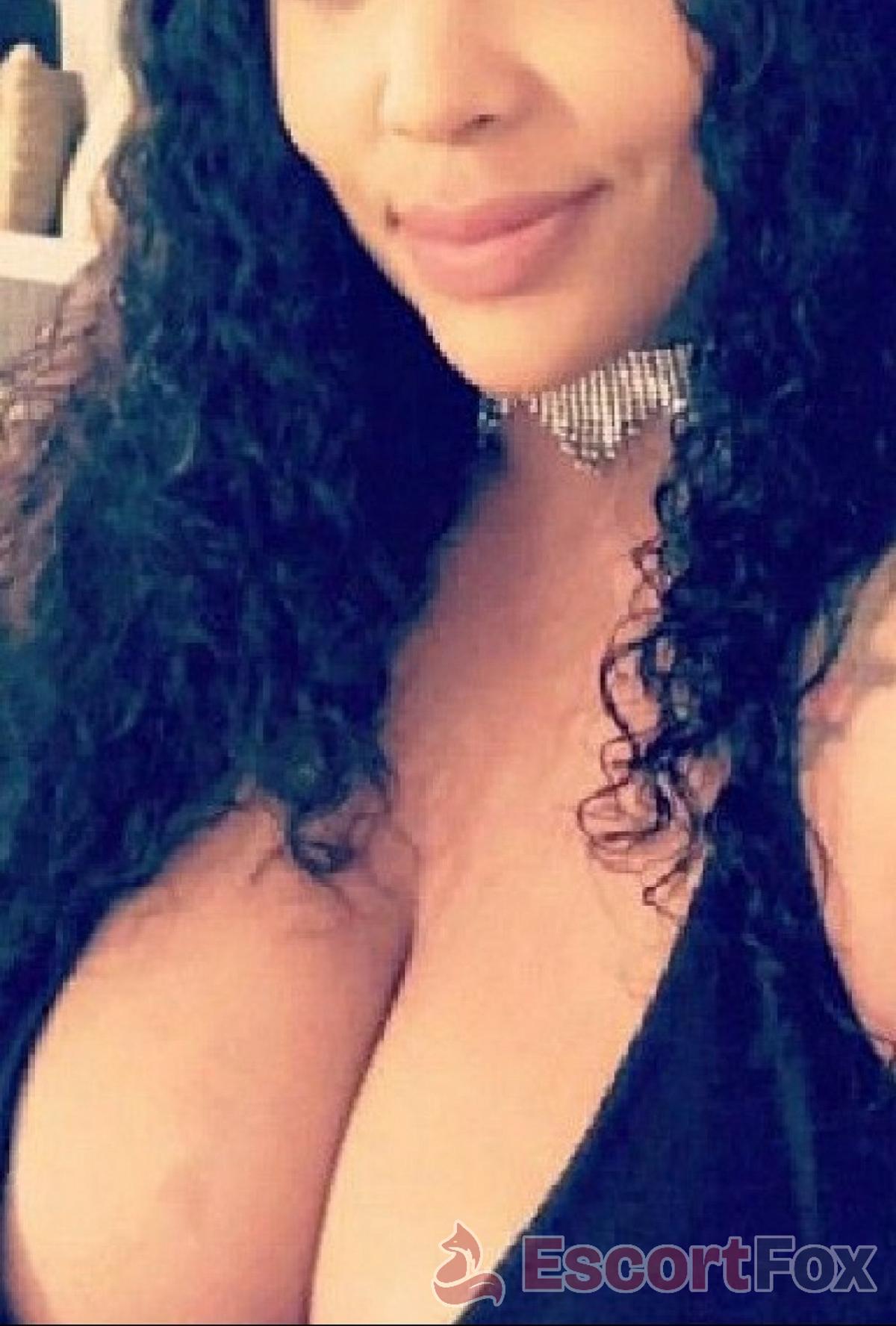 Mimi — escort in Kuwait City