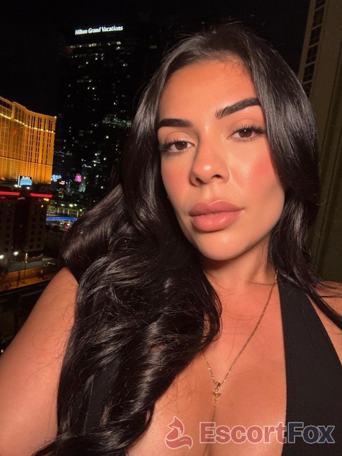 Lucky Luna — escort a Dallas