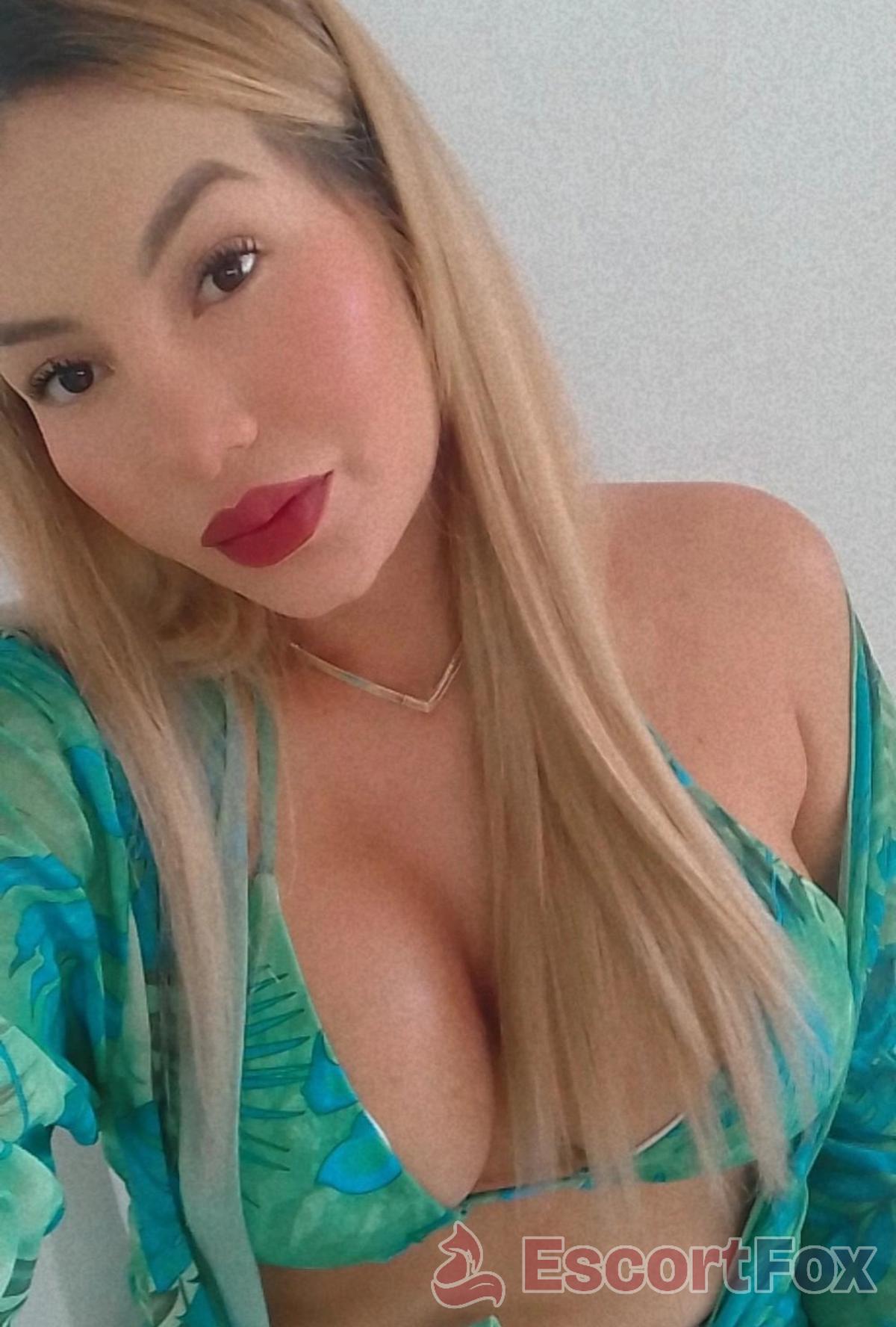 Abril — escort in Cartagena