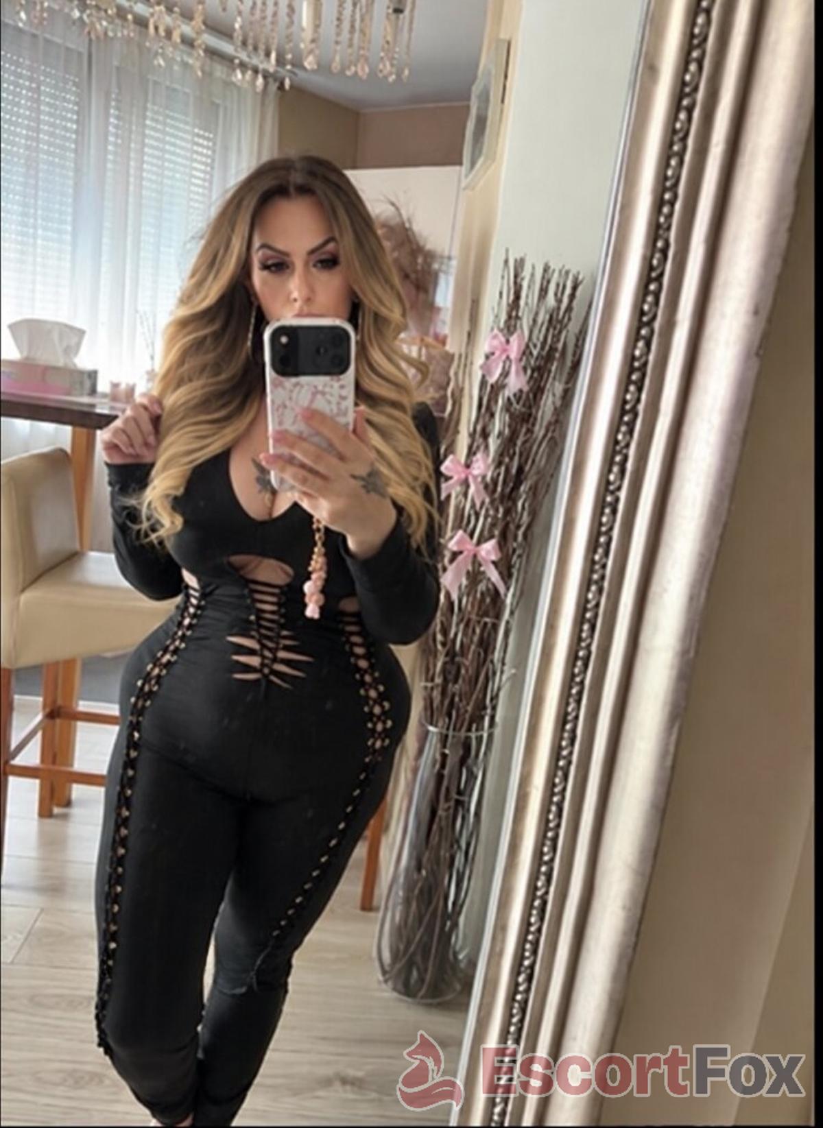 Natalie Milf — eskorte i Nové Zámky