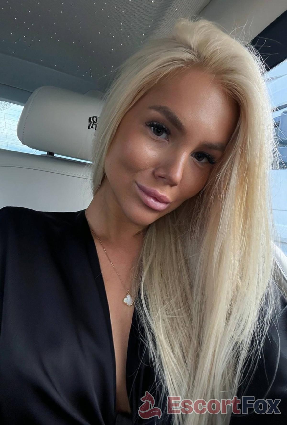 Mary — συνοδός στην πόλη Σαγκάη